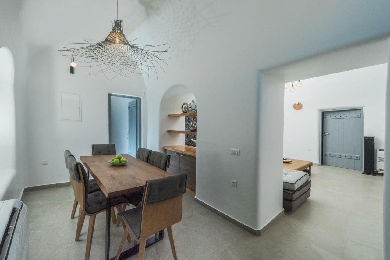 Secret Spot Luxury Villa Фира Екстериор снимка